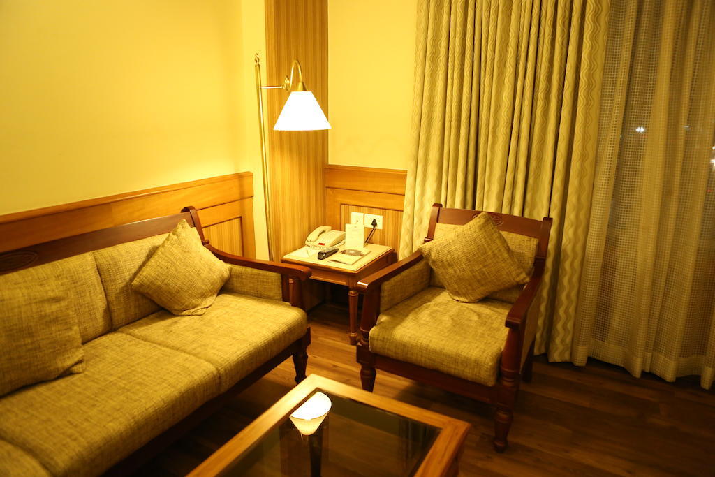 Hotel Airlink Castle Nedumbassery Luaran gambar