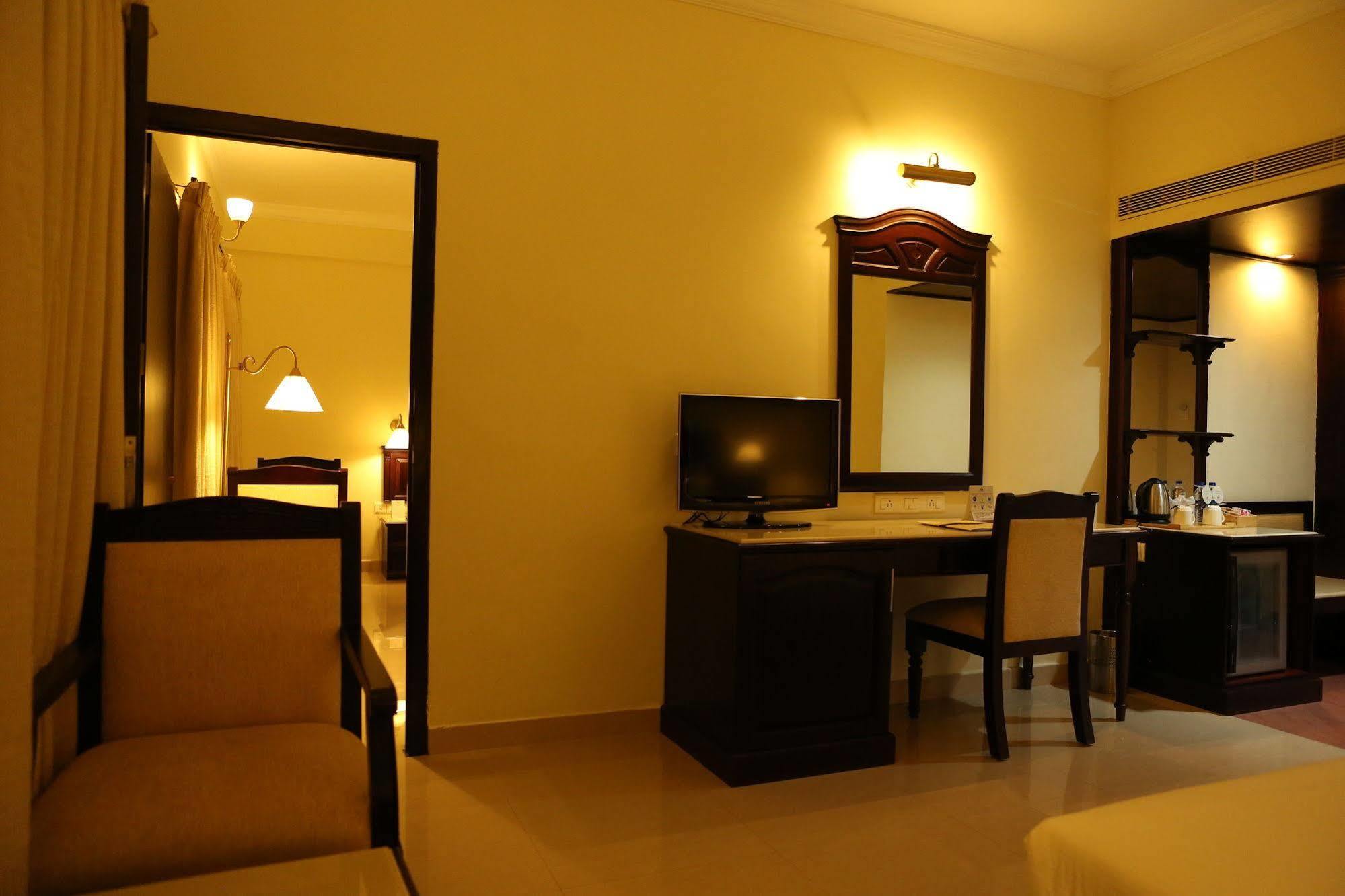 Hotel Airlink Castle Nedumbassery Luaran gambar